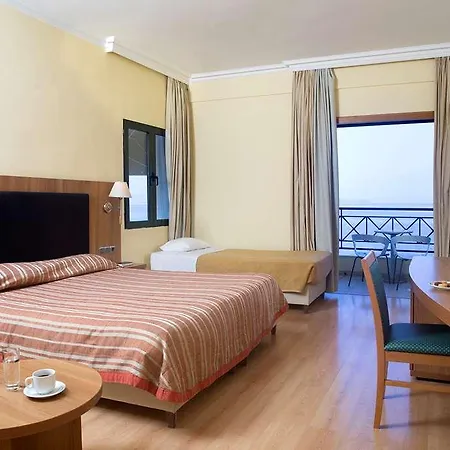 Hotell Ramada By Wyndham, Athens Club Attica Riviera 5*