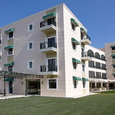 Ramada By Wyndham, Athens Club Attica Riviera 5* Néa Mákri