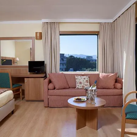 Hotel Ramada By Wyndham, Athens Club Attica Riviera