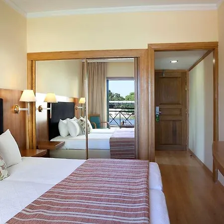 Ramada By Wyndham, Athens Club Attica Riviera 5*
